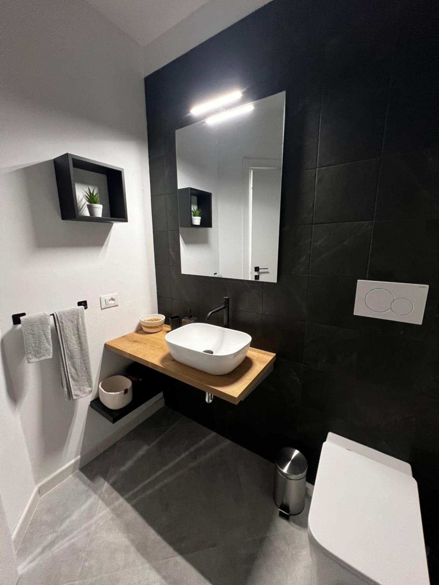 Roka House Apartamento Peschiera del Garda Exterior foto
